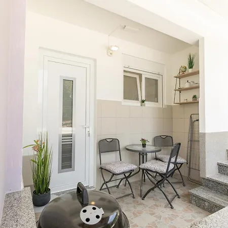 Apartment Tina Stinjan
