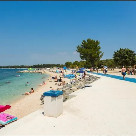Tina Stinjan Apartment Pula