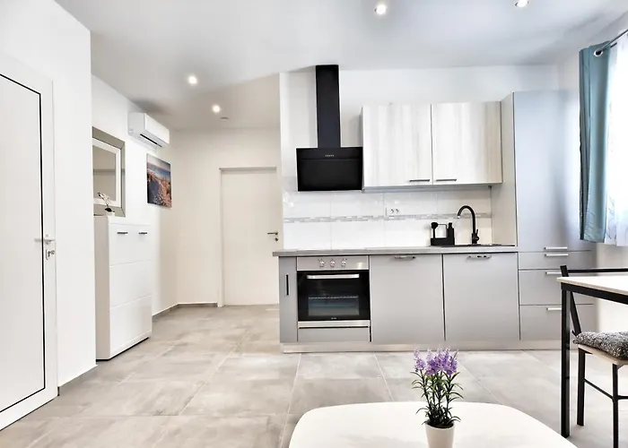 Apartmán Tina Stinjan *
