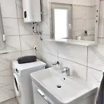 Apartment Tina Stinjan *