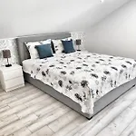 Tina Stinjan Apartment