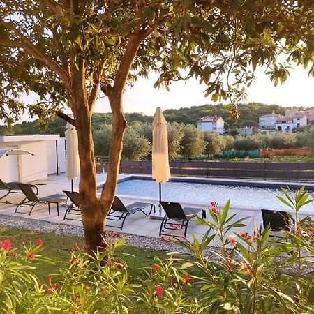 Lägenhet Tina Stinjan *