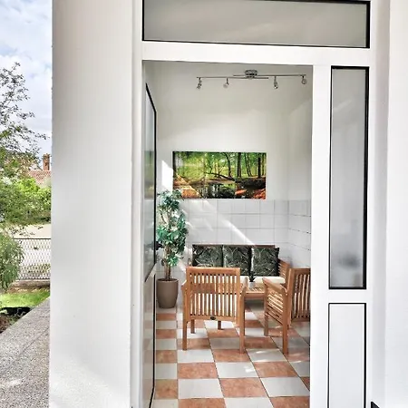 Tina Stinjan Apartman