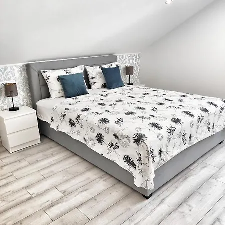 Tina Stinjan Apartman