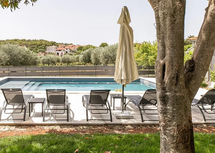 Tina Stinjan Apartment Pula