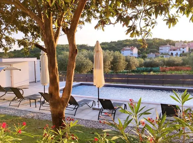 Apartment Tina Stinjan *