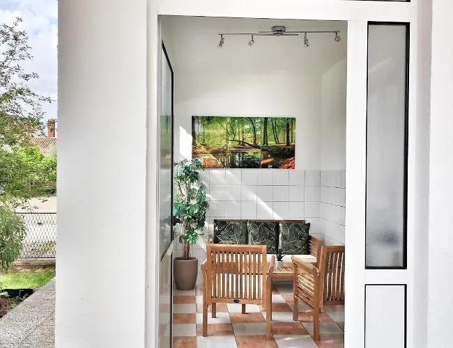 Tina Stinjan Apartment