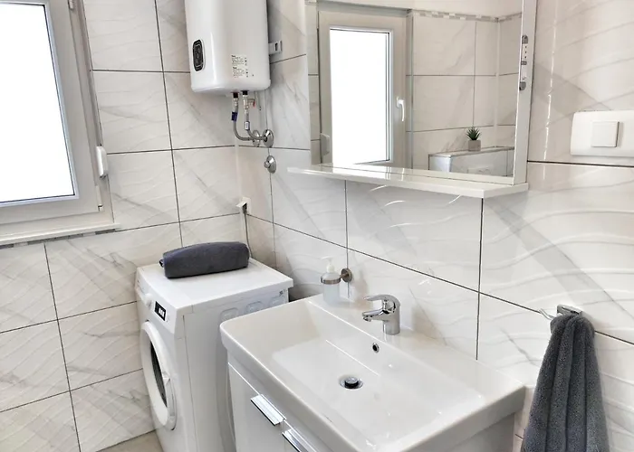 Apartment Tina Stinjan *