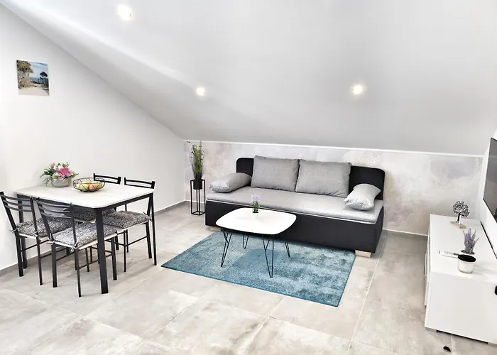 Apartment Tina Stinjan Pula