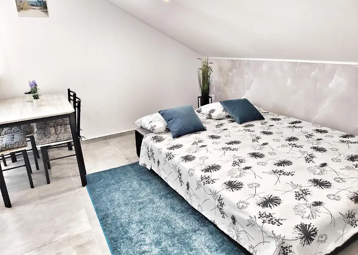 Apartment Tina Stinjan *